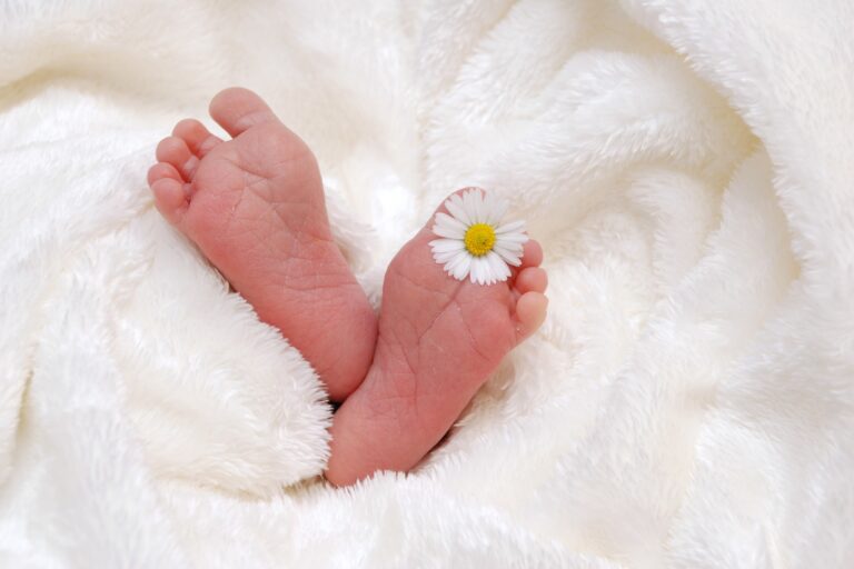 baby-718146_1920 Fødder